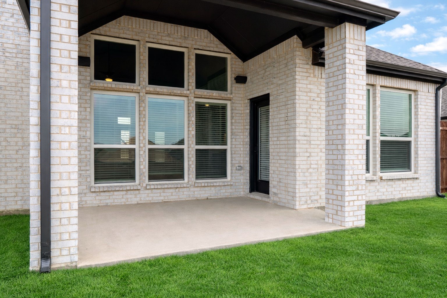1817 Hidden Creek Drive Midlothian TX 76065