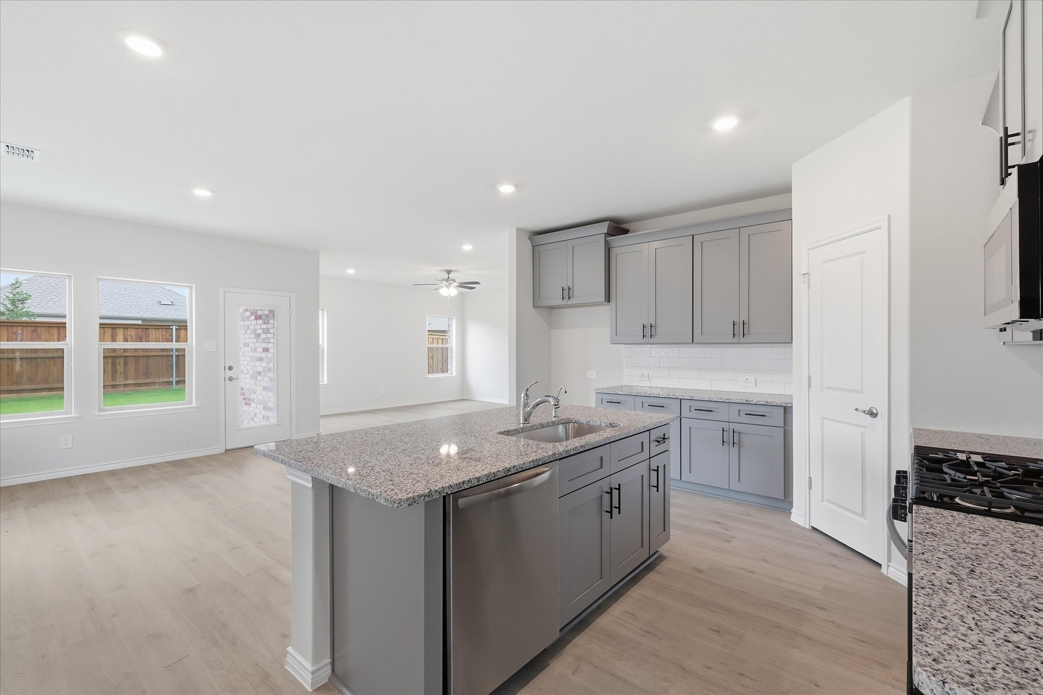 913 Apeldoorn Drive Little Elm TX 75068