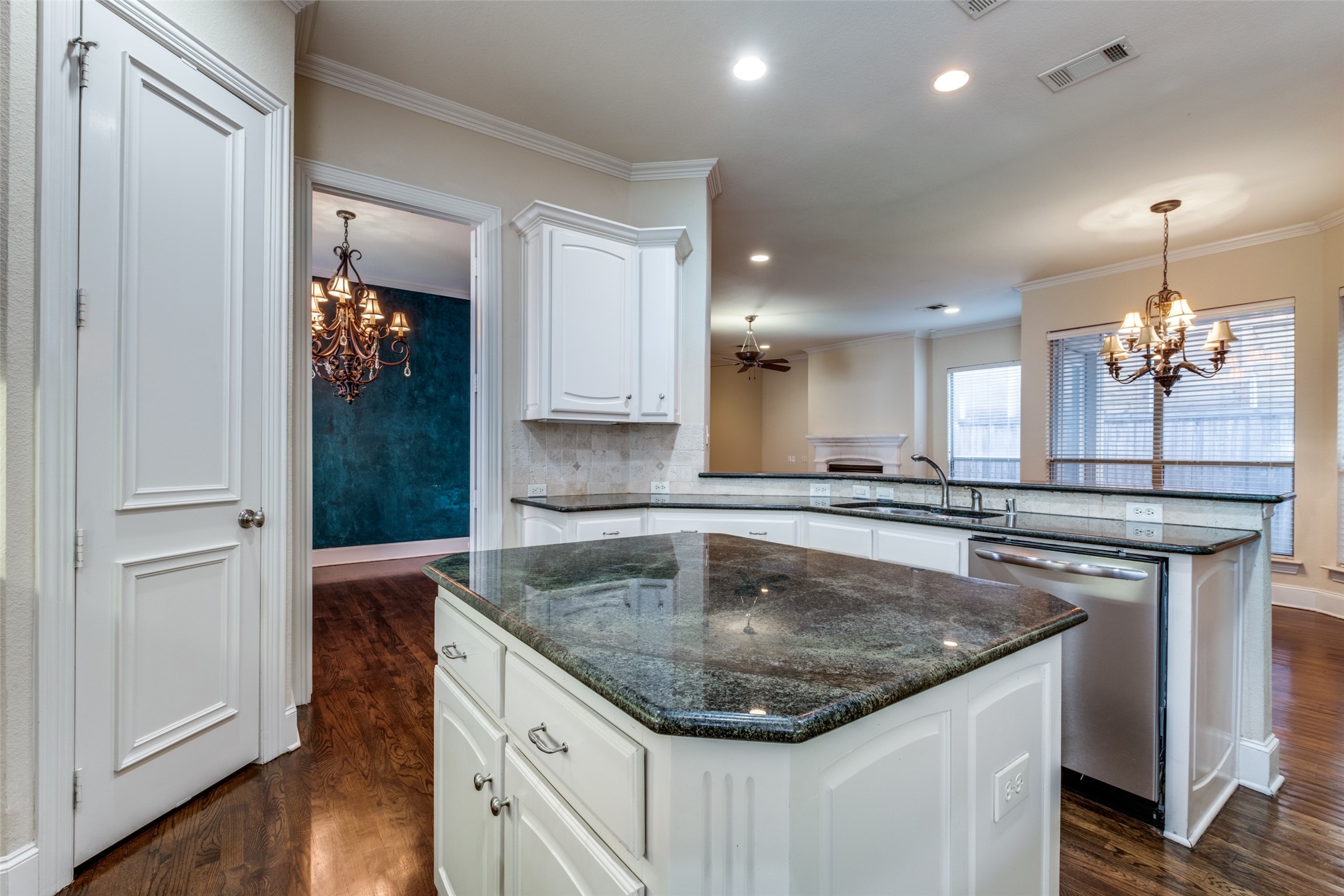 5132 Miller Avenue Dallas TX 75206