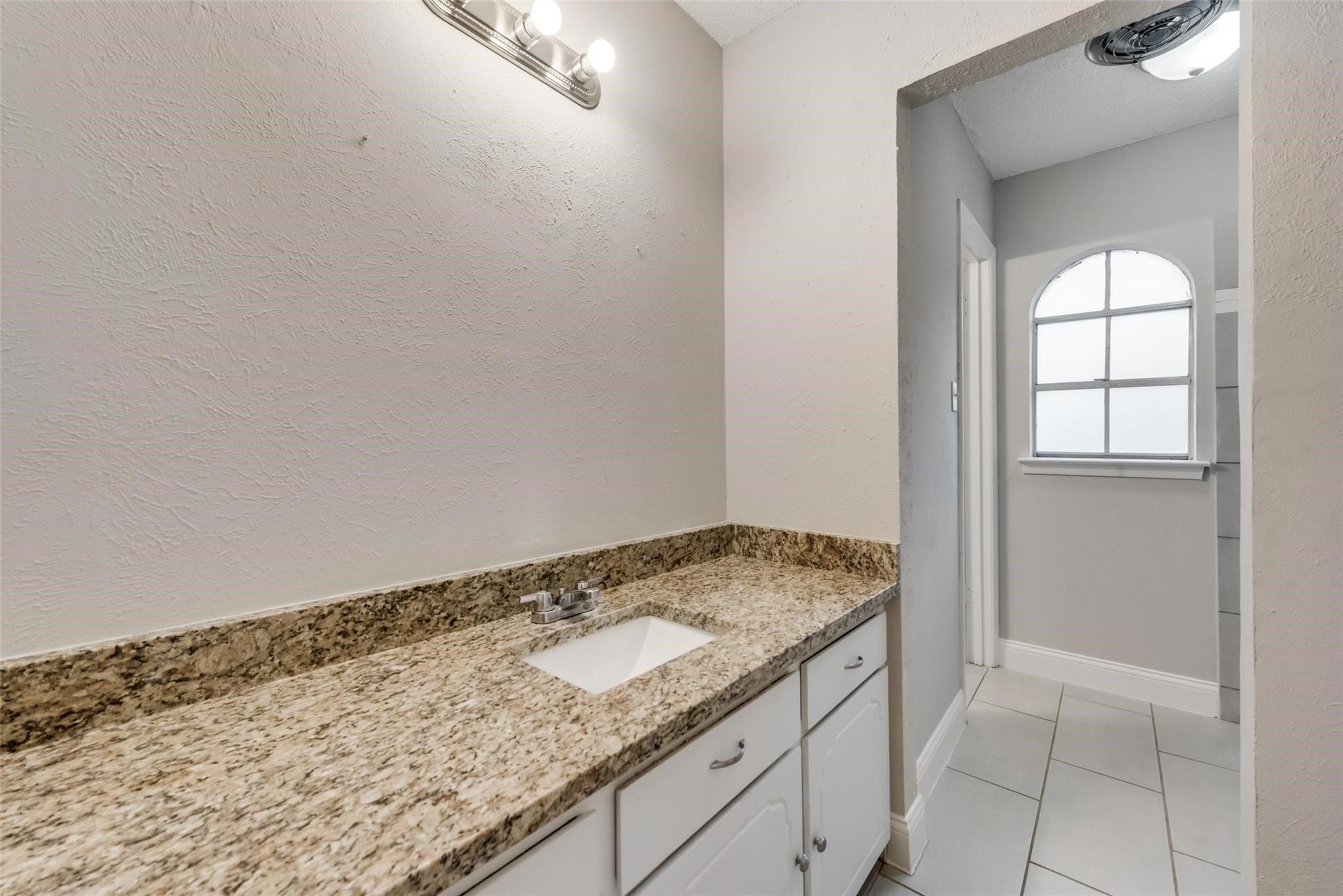 6013 Barry Drive Watauga TX 76148