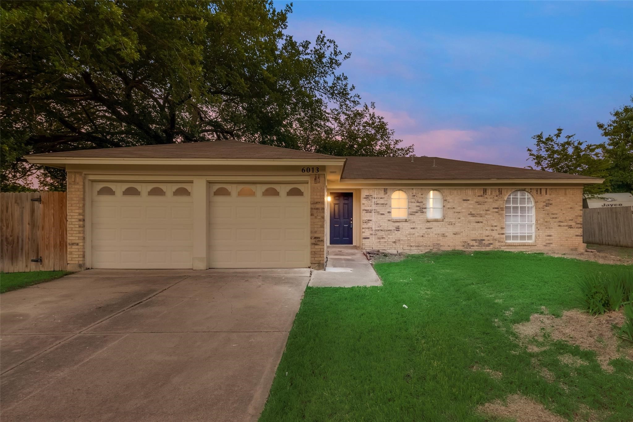 6013 Barry Drive Watauga TX 76148