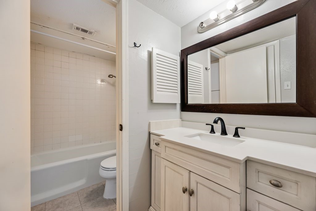 2203 Salem Drive Carrollton TX 75006