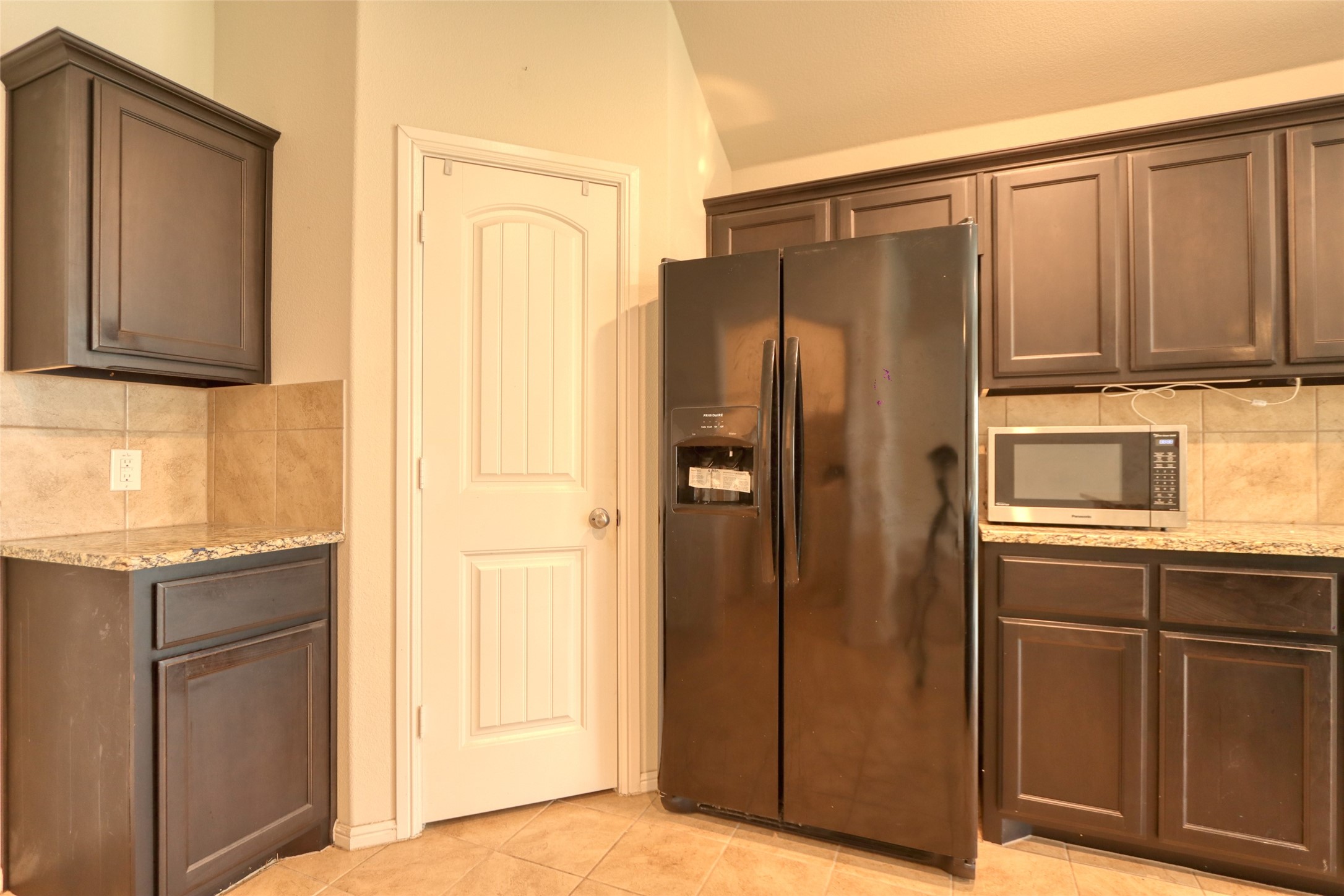 744 Walls Boulevard Crowley TX 76036