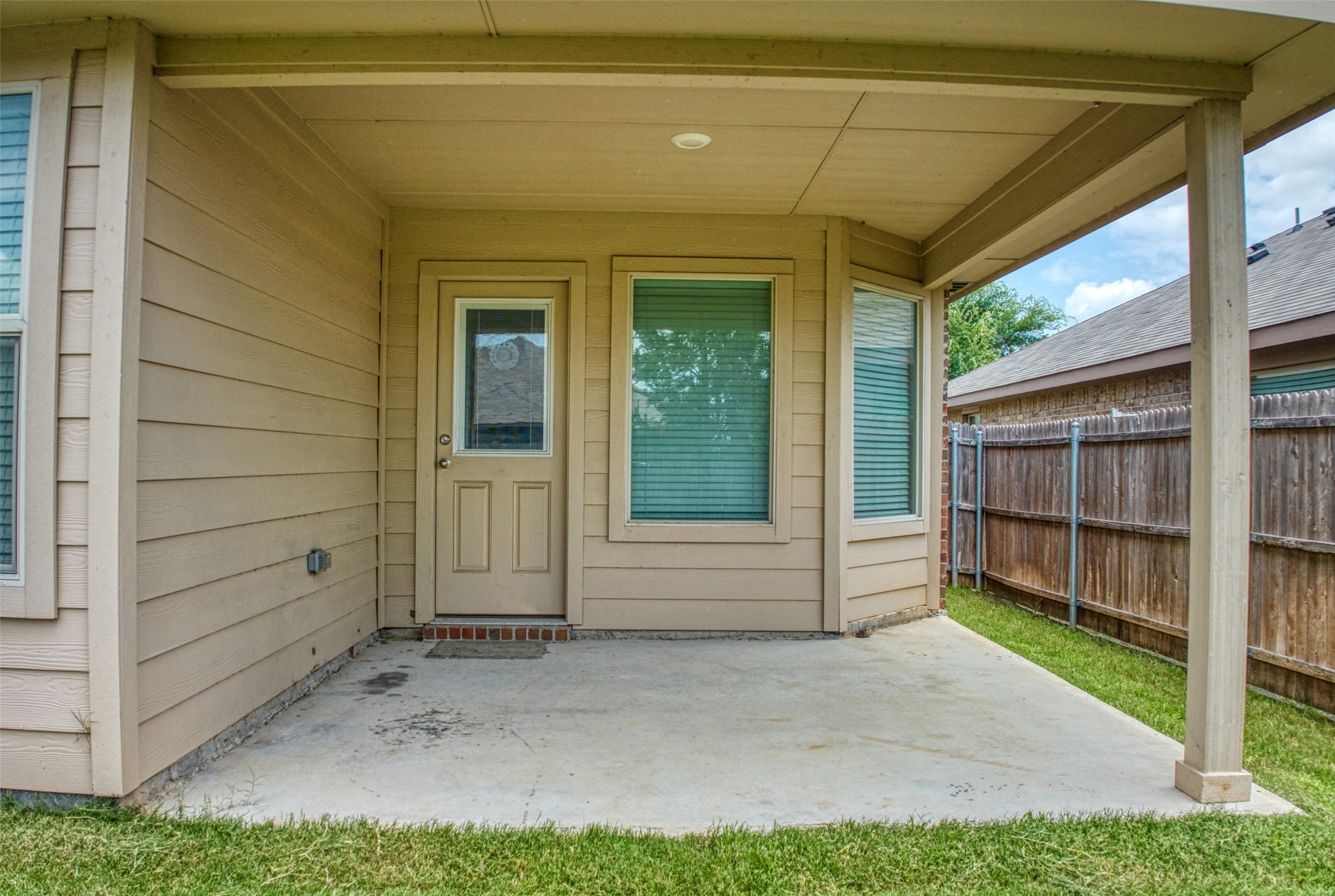 744 Walls Boulevard Crowley TX 76036