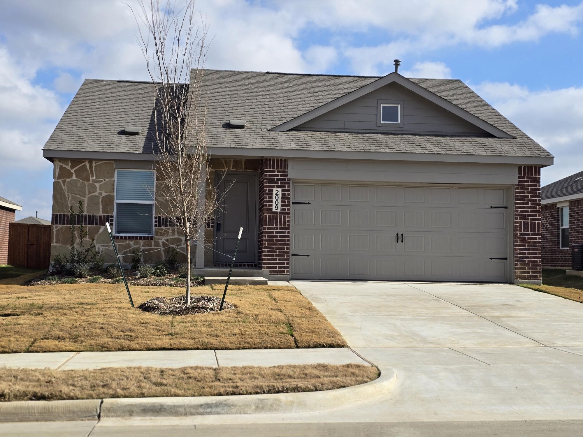 2009 Derby Lane Aubrey TX 76227
