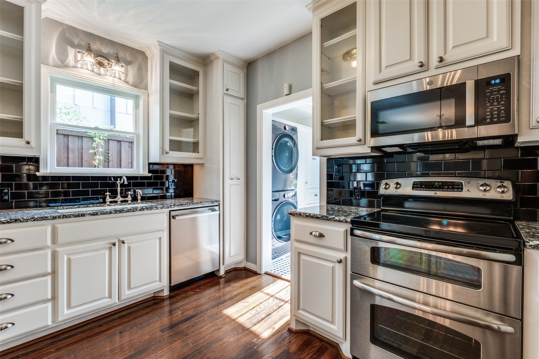 5042 Airline Road Highland Park TX 75205