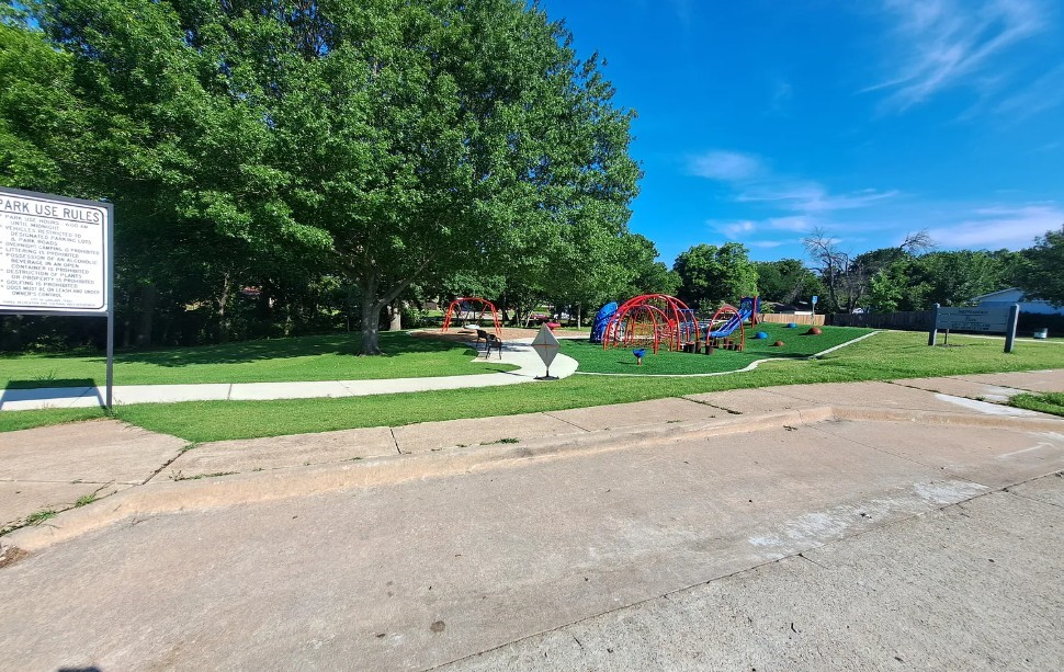 313 Georgetown Drive Garland TX 75043