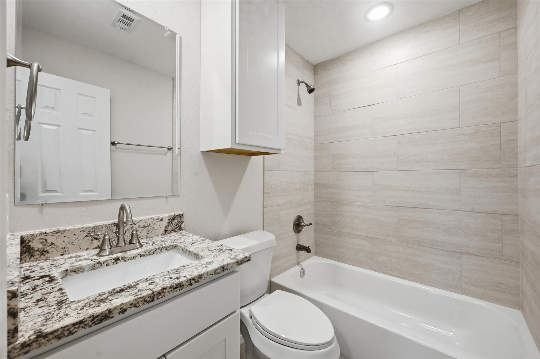 3833 Finley Road Irving TX 75062