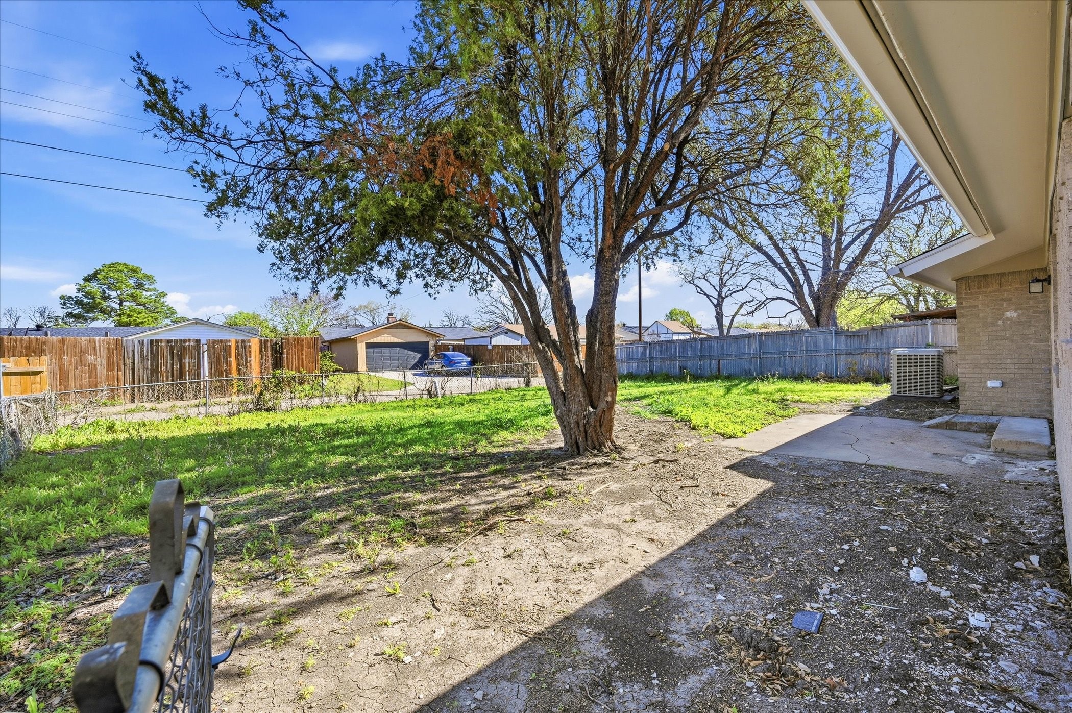 3833 Finley Road Irving TX 75062