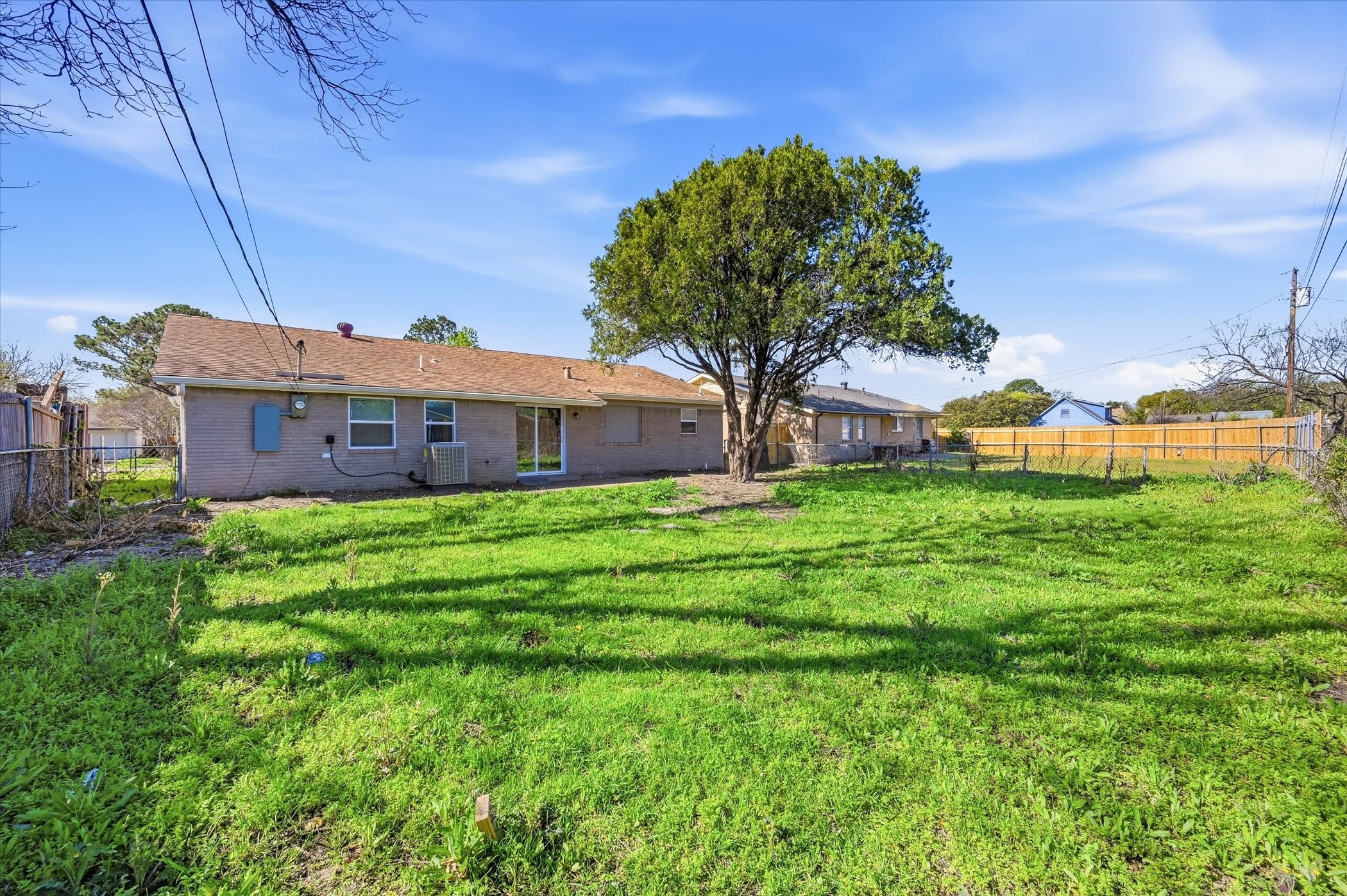 3833 Finley Road Irving TX 75062