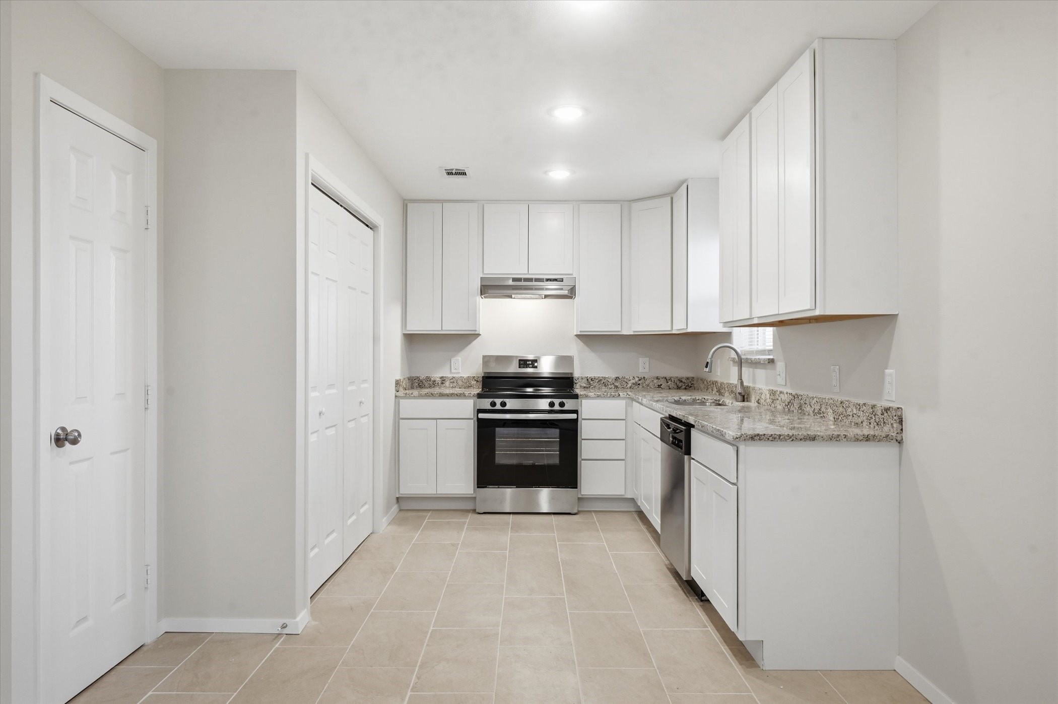 3833 Finley Road Irving TX 75062