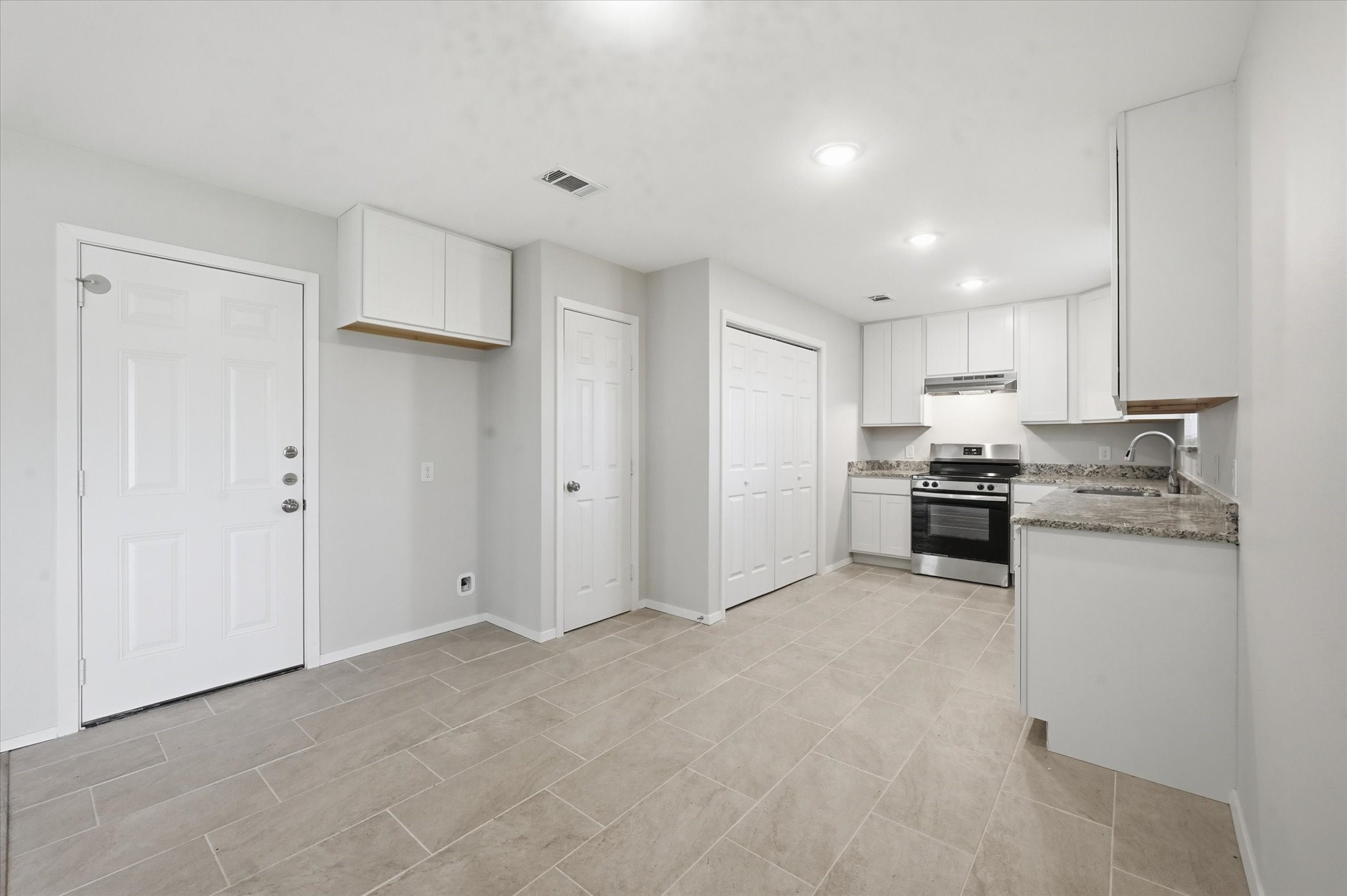 3833 Finley Road Irving TX 75062