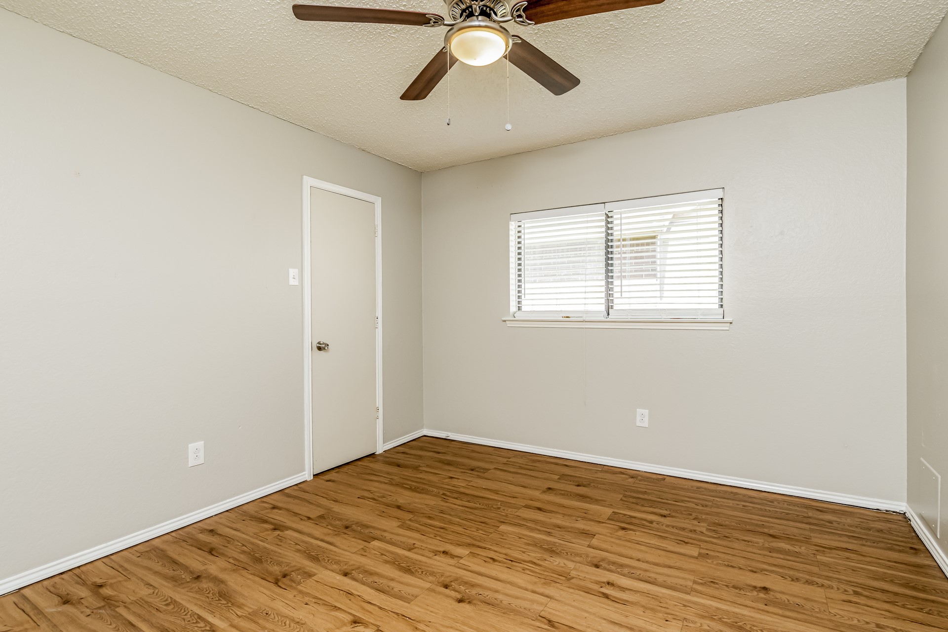 2661 Claremont Drive Grand Prairie TX 75052
