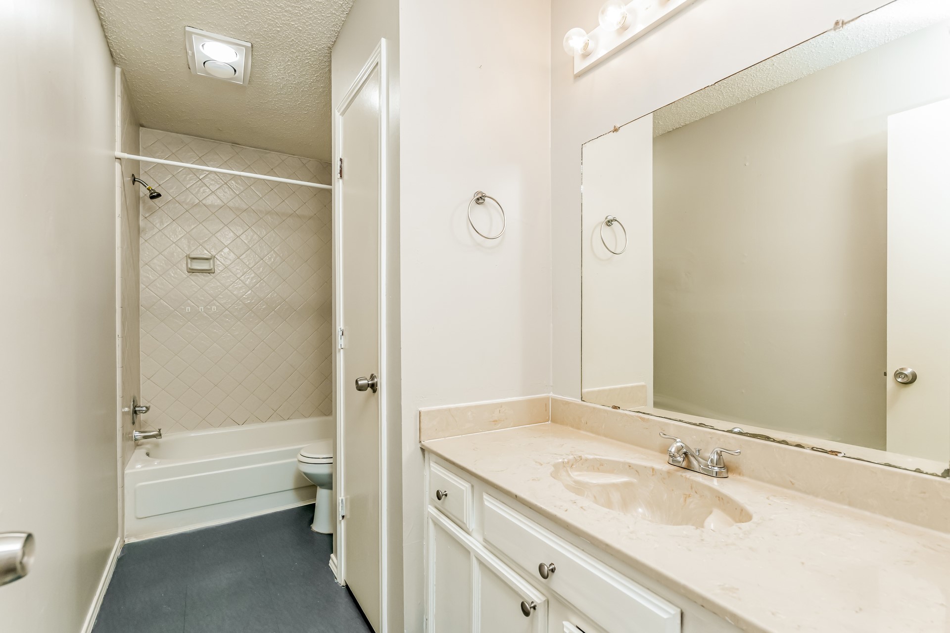2661 Claremont Drive Grand Prairie TX 75052