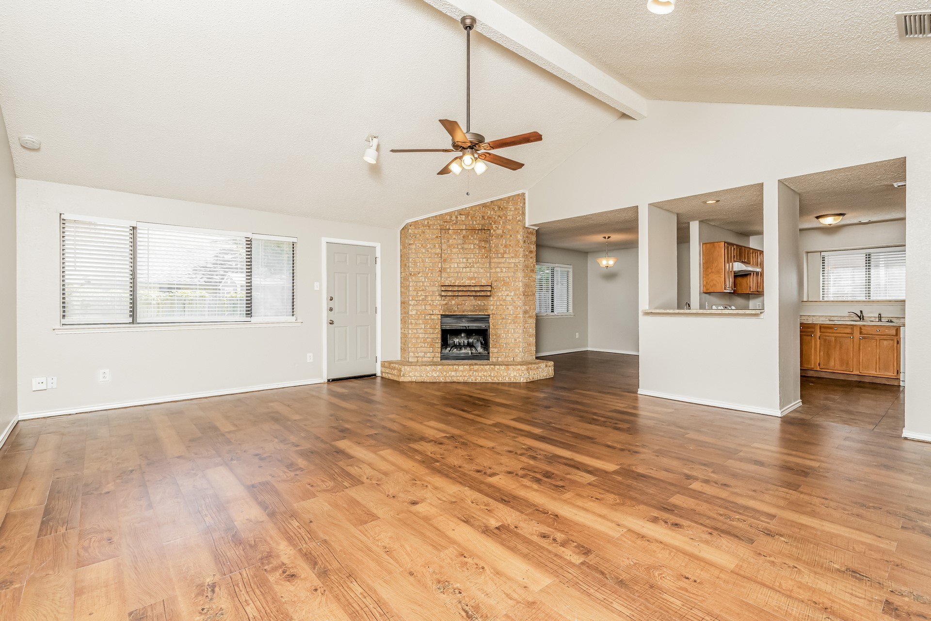 2661 Claremont Drive Grand Prairie TX 75052