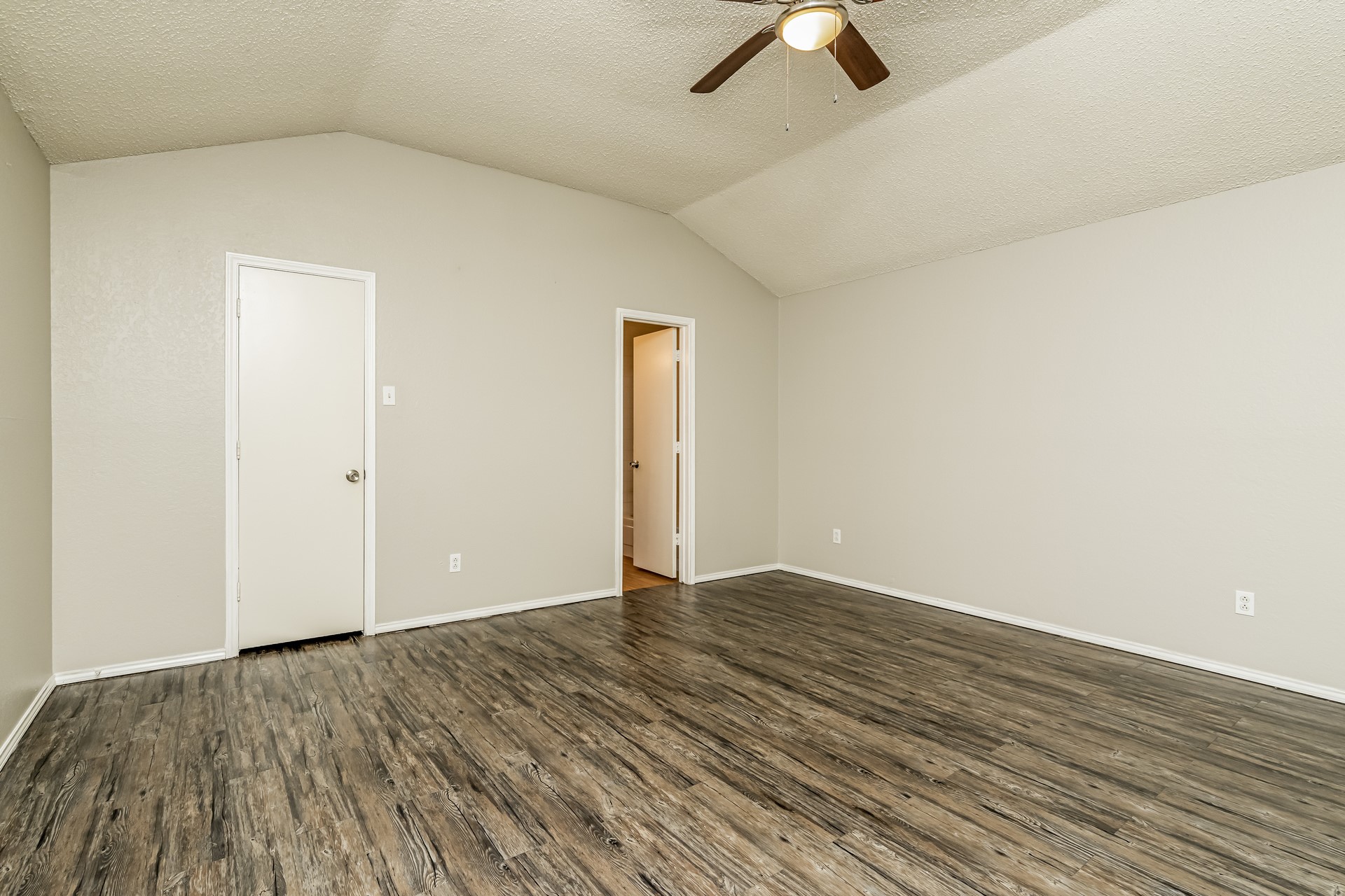2661 Claremont Drive Grand Prairie TX 75052