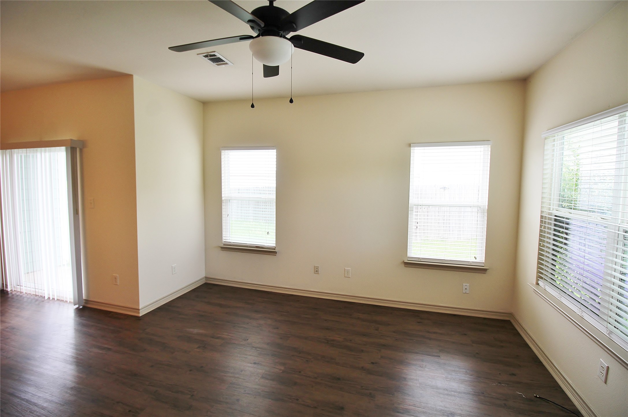 112 Bridle Court Mabank TX 75143