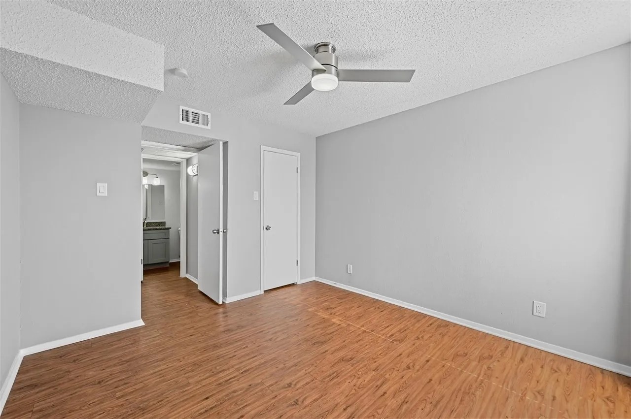 1810 N Garrett Avenue Dallas TX 75206