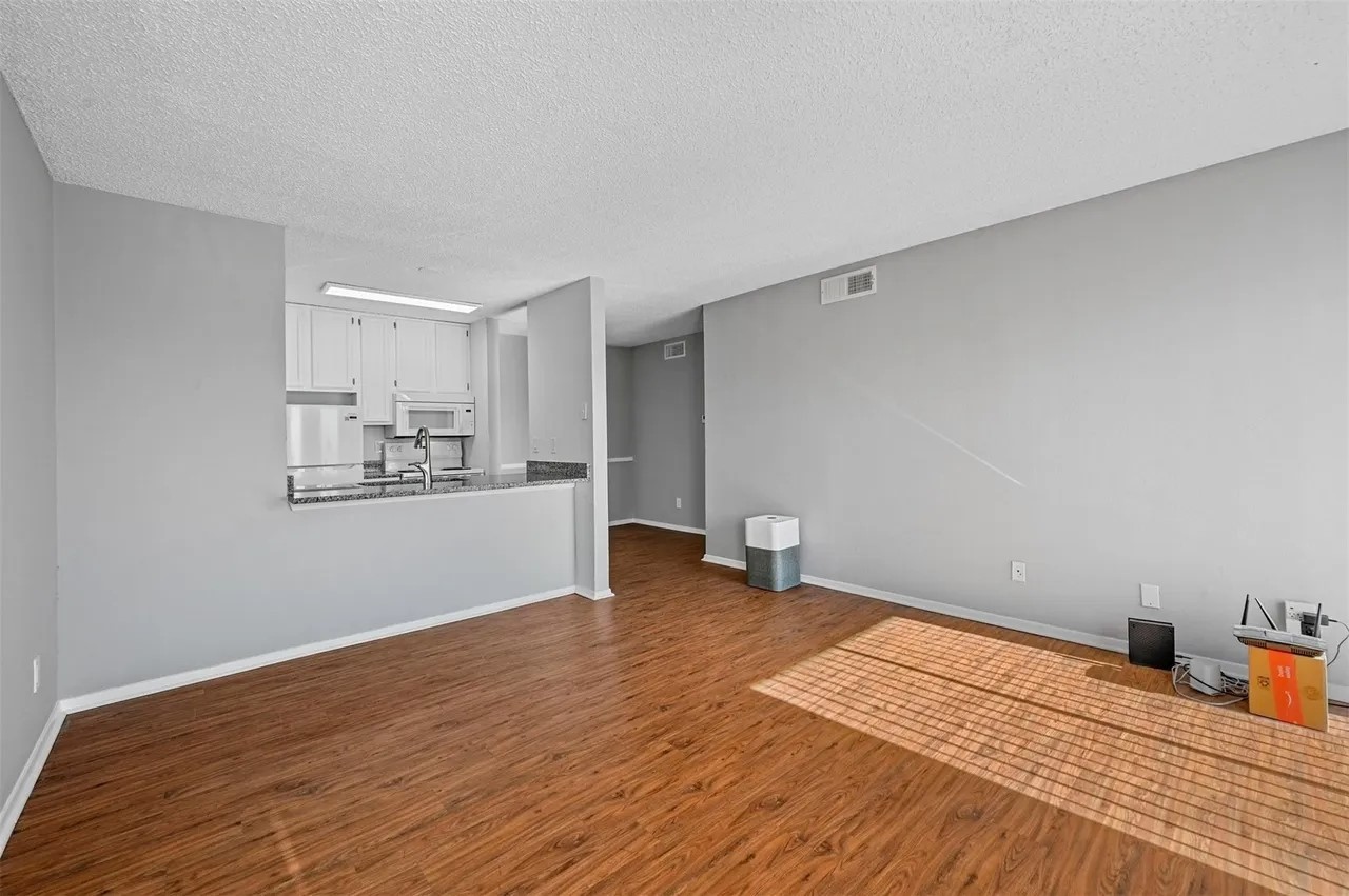 1810 N Garrett Avenue Dallas TX 75206