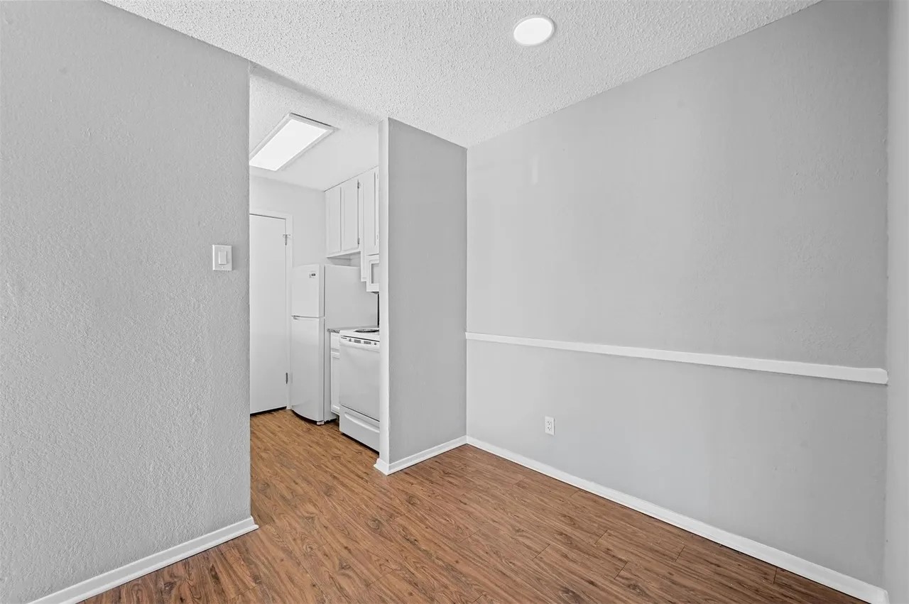 1810 N Garrett Avenue Dallas TX 75206