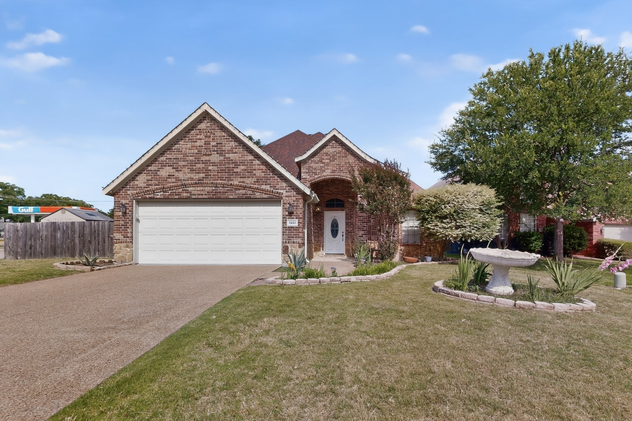 1901 Bentwood Court Grapevine TX 76051