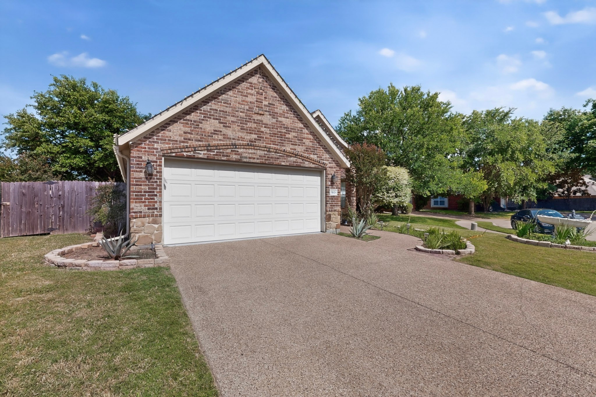 1901 Bentwood Court Grapevine TX 76051