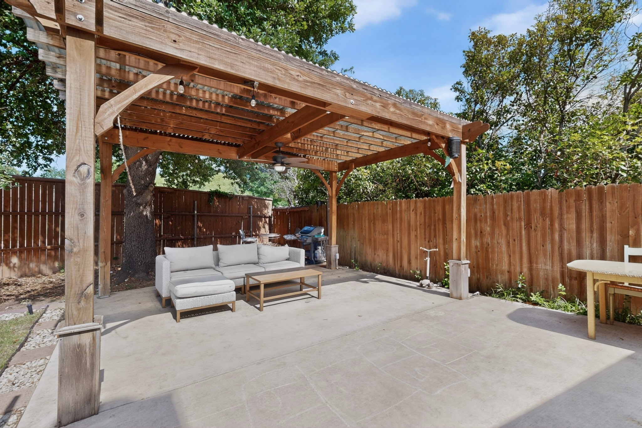 1901 Bentwood Court Grapevine TX 76051