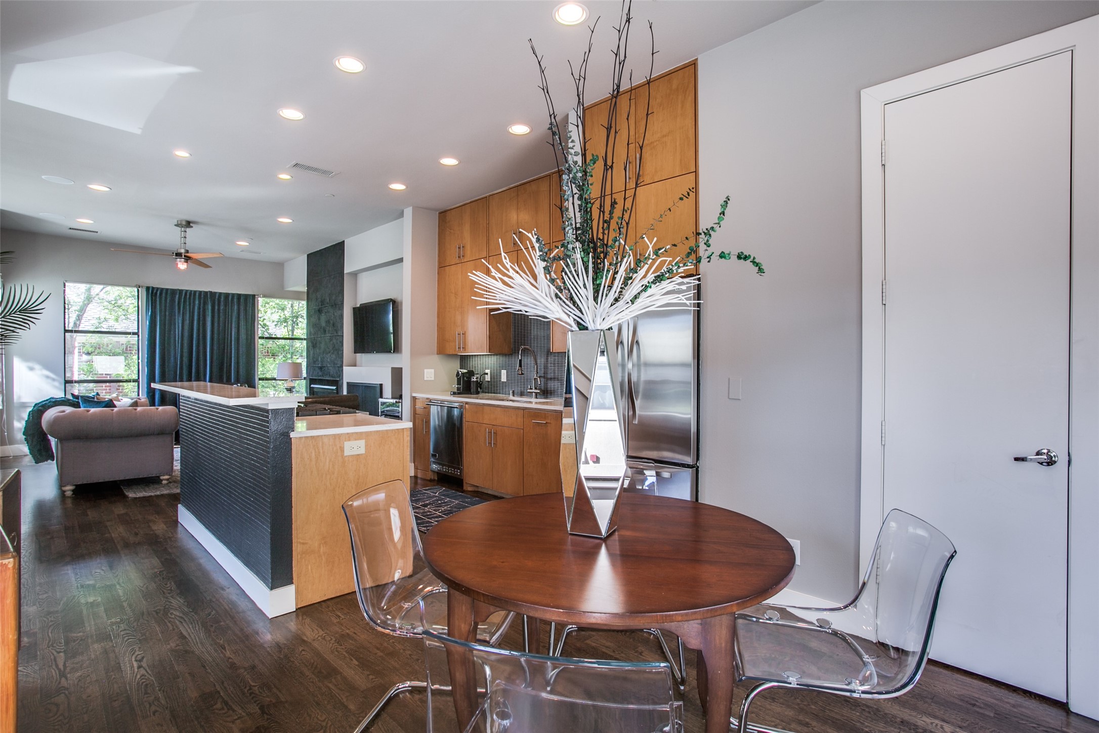 4618 Cedar Springs Road Dallas TX 75219