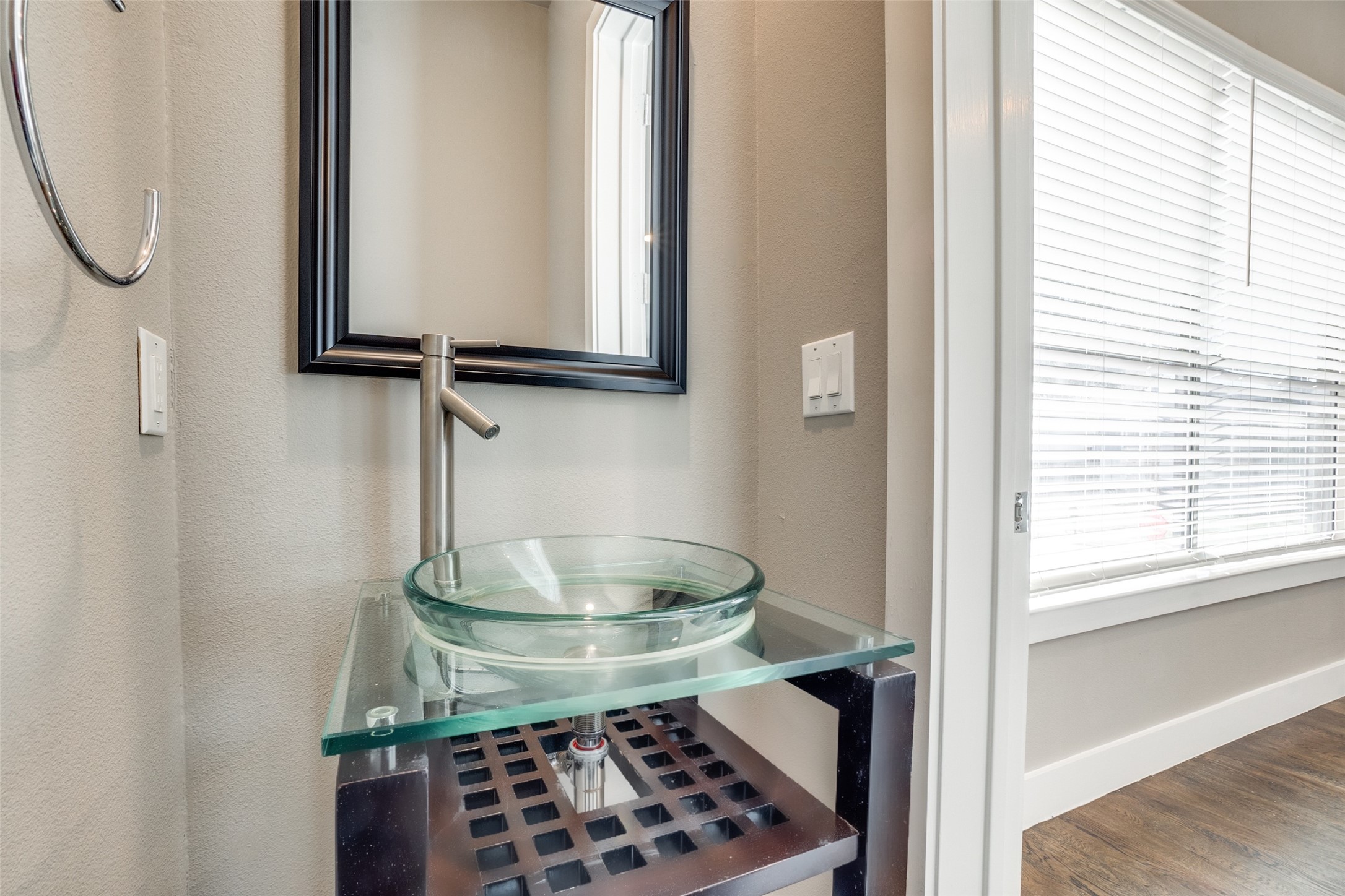4618 Cedar Springs Road Dallas TX 75219