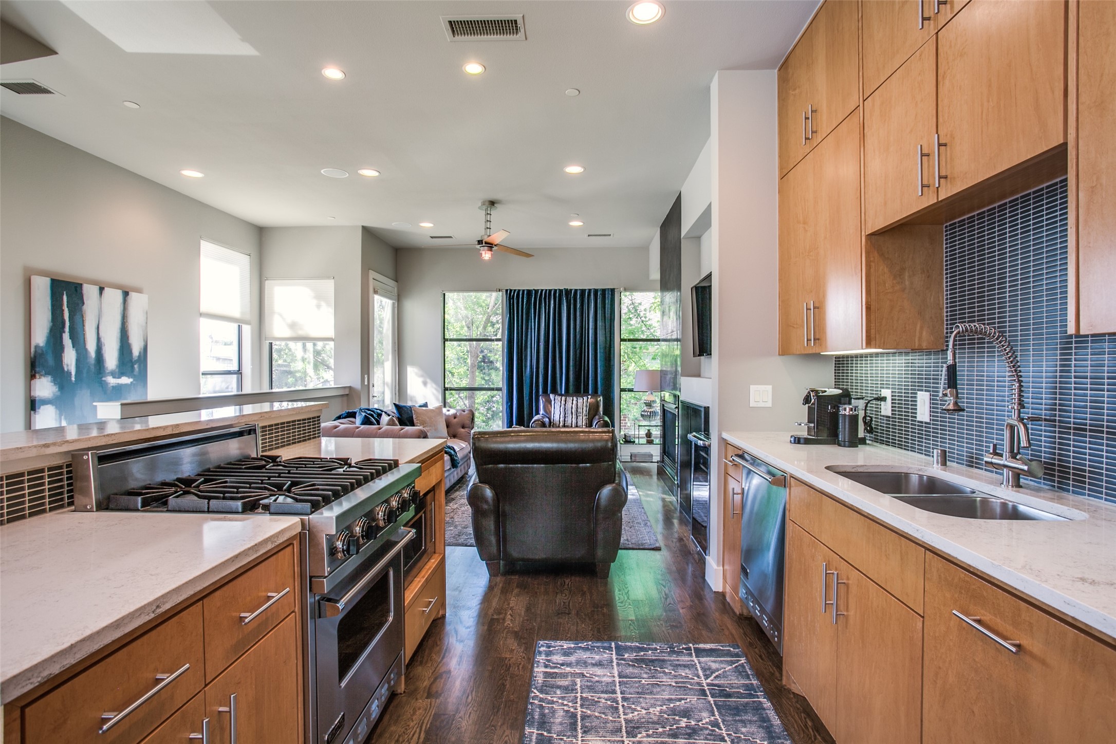4618 Cedar Springs Road Dallas TX 75219