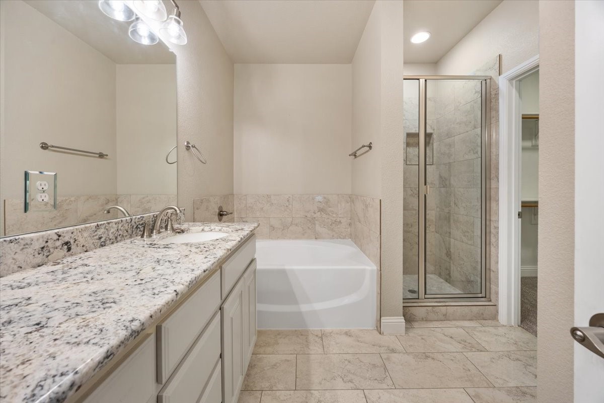 1916 Town Creek Circle Weatherford TX 76086