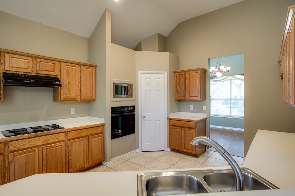 2221 Briary Trace Court Lewisville TX 75077