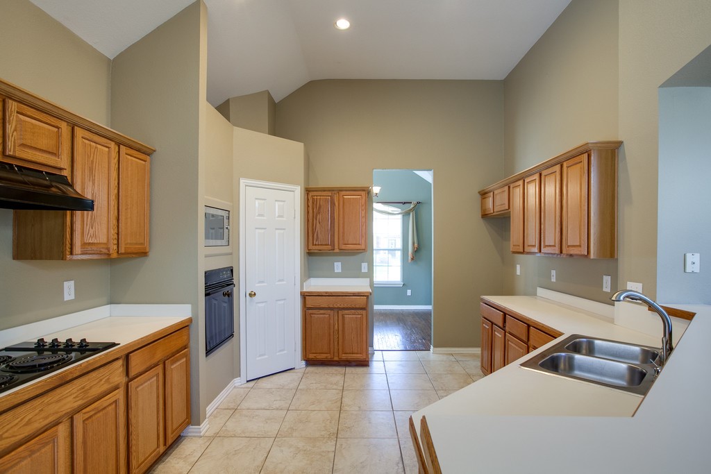 2221 Briary Trace Court Lewisville TX 75077