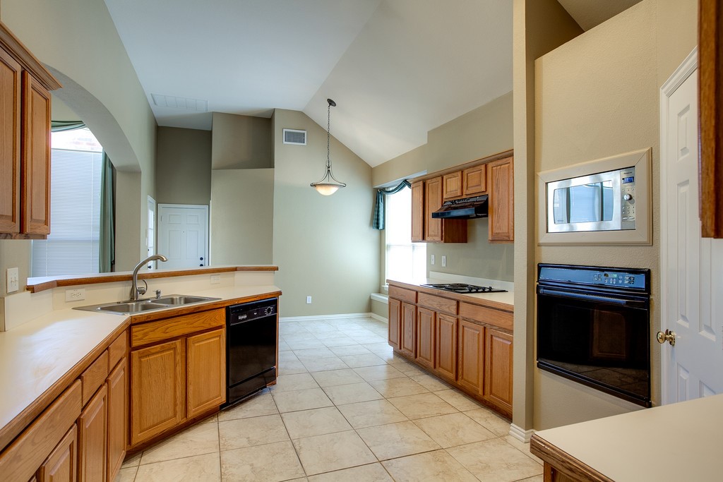 2221 Briary Trace Court Lewisville TX 75077