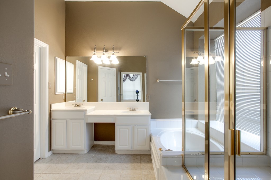 2221 Briary Trace Court Lewisville TX 75077
