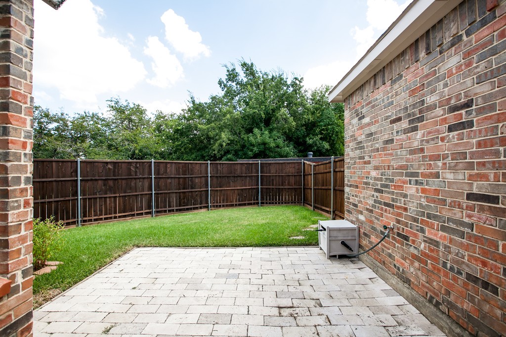 2221 Briary Trace Court Lewisville TX 75077