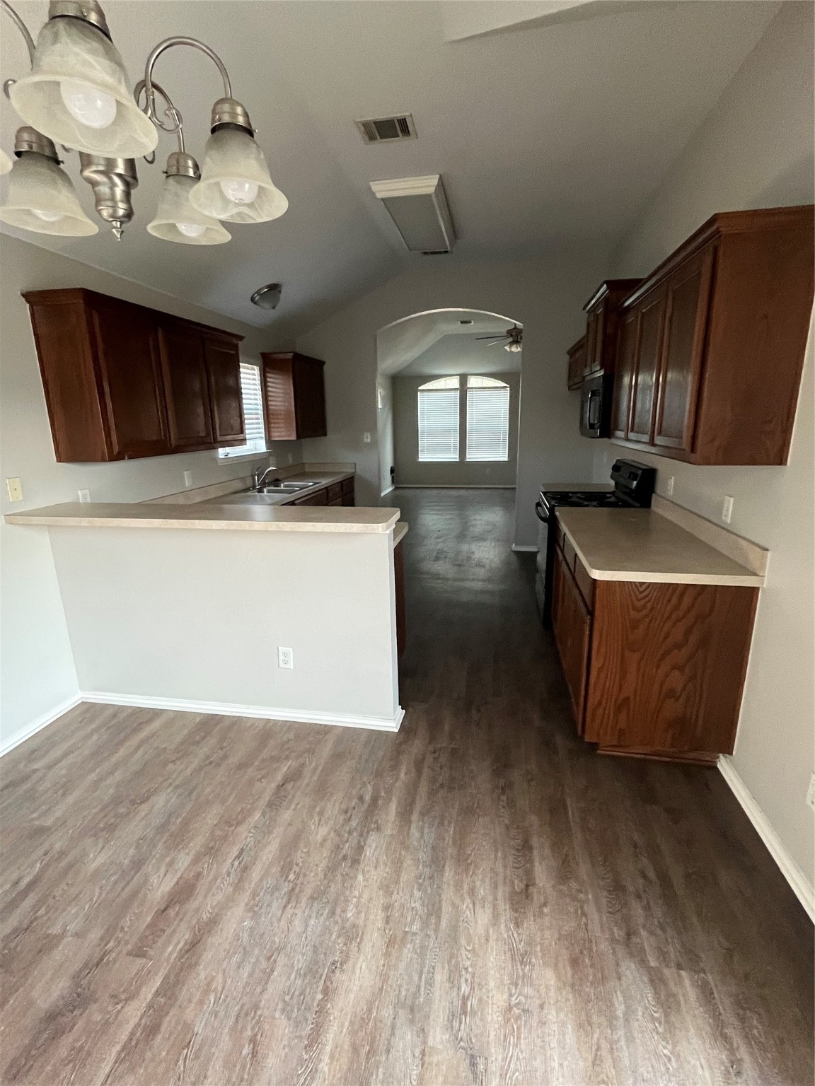 1601 Country Hills Waxahachie TX 75165