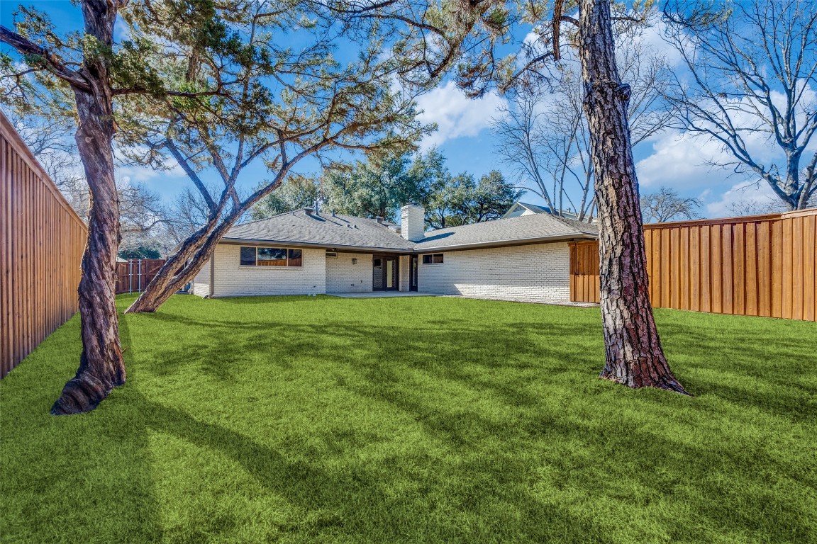 9035 Dunmore Drive Dallas TX 75231