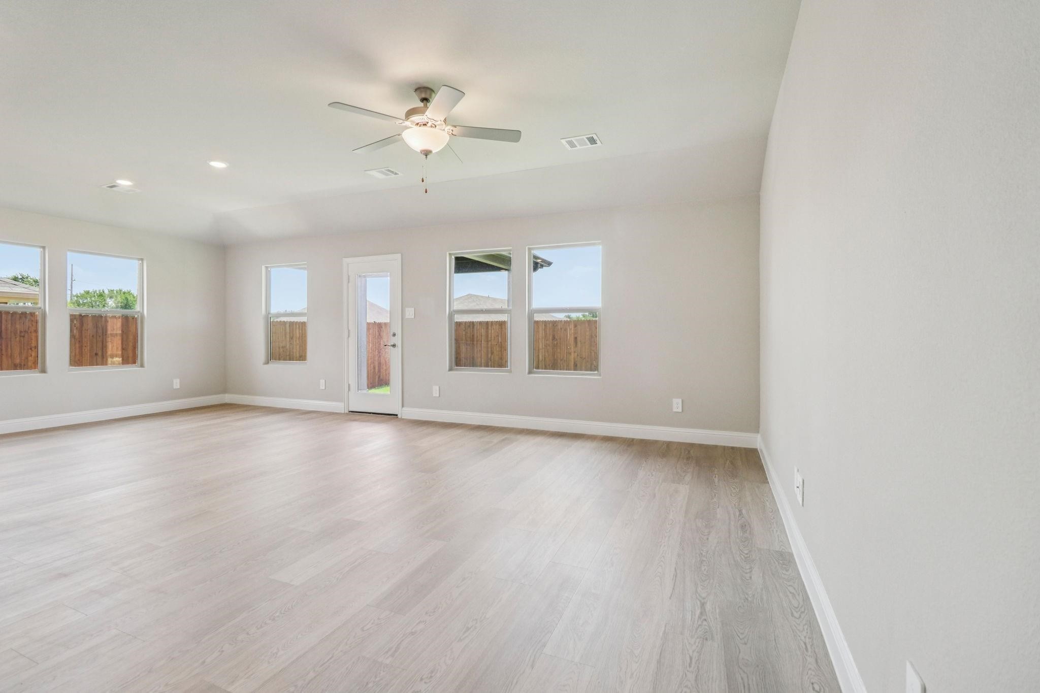 463 Yellowstar Lane Lavon TX 75166