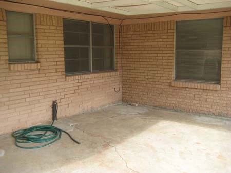 1500 W Baldridge Street Ennis TX 75119