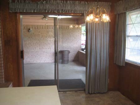 1500 W Baldridge Street Ennis TX 75119