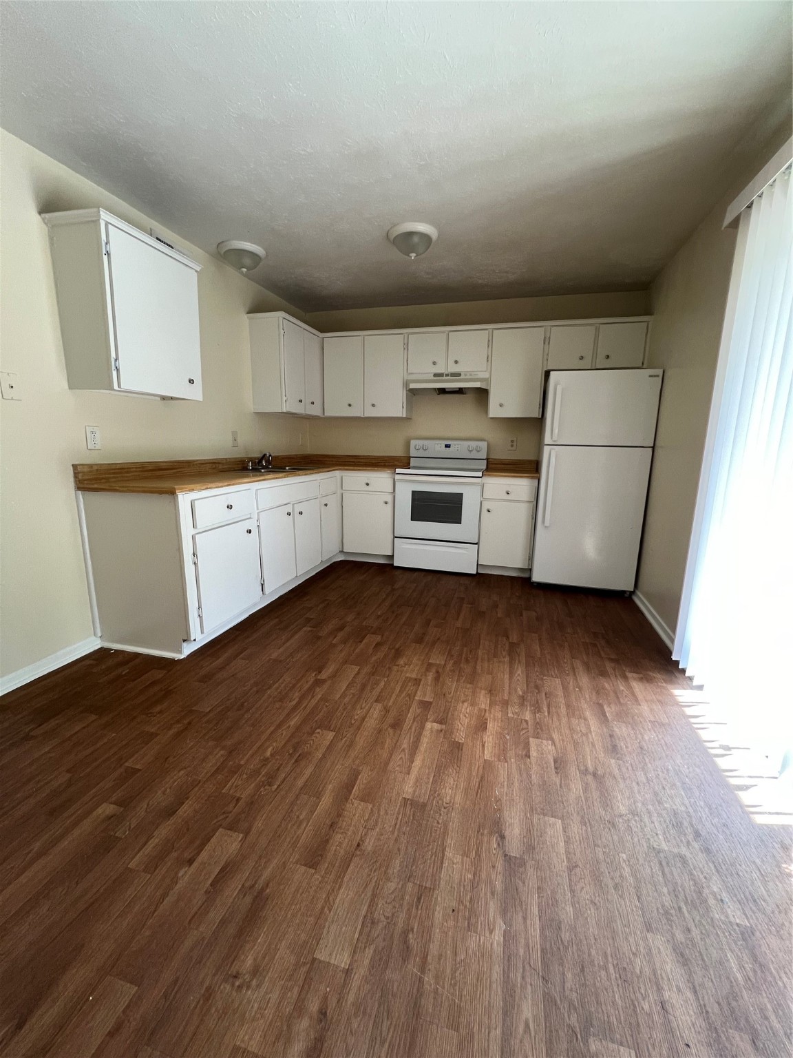 5221 Grovewood Street Dallas TX 75210