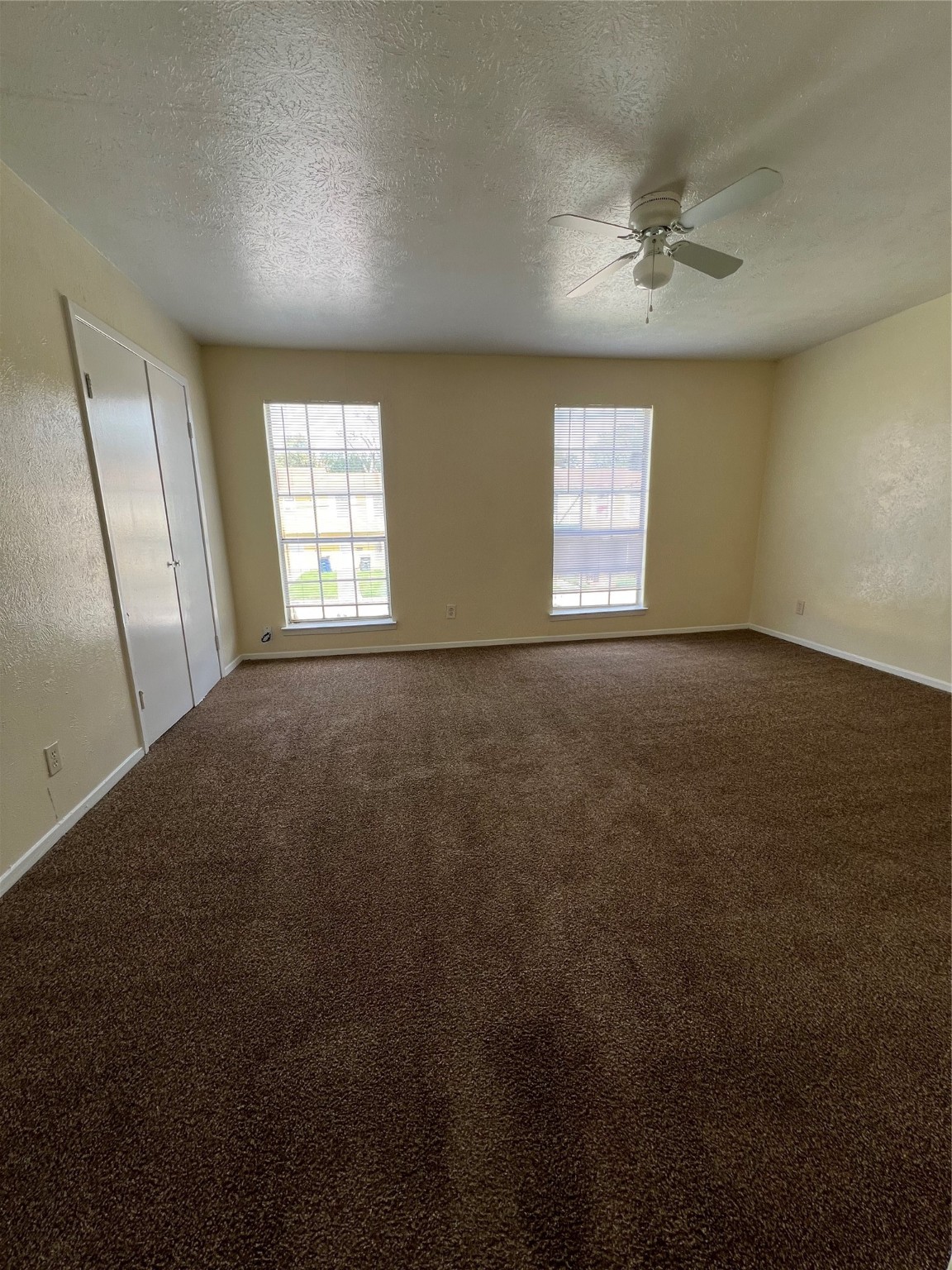 5221 Grovewood Street Dallas TX 75210