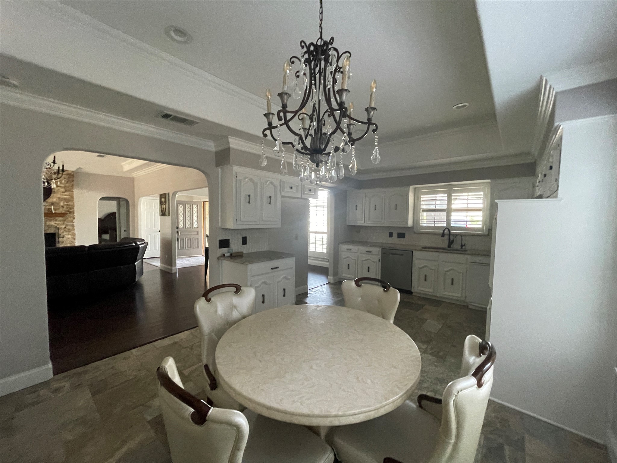 6304 La Cosa Drive Dallas TX 75248