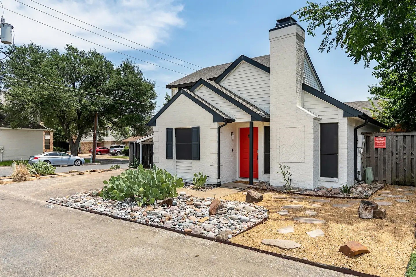 1531 Mccoy Street Dallas TX 75204