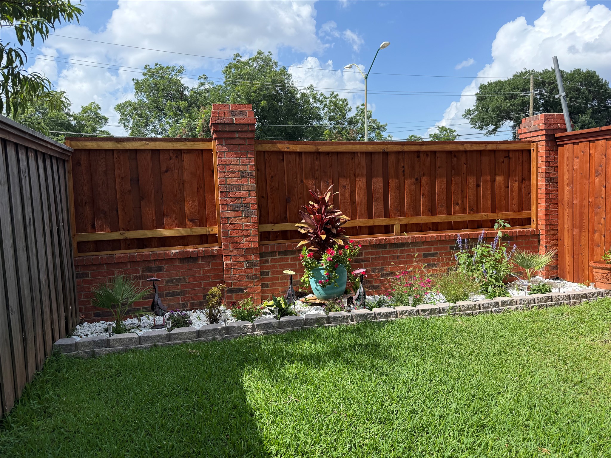 3219 Rosebank Drive Dallas TX 75228