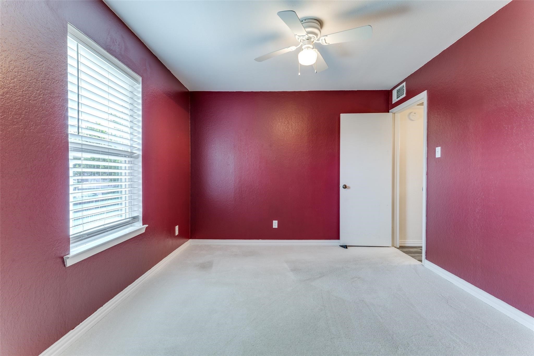 606 Ridgeline Drive Hurst TX 76053