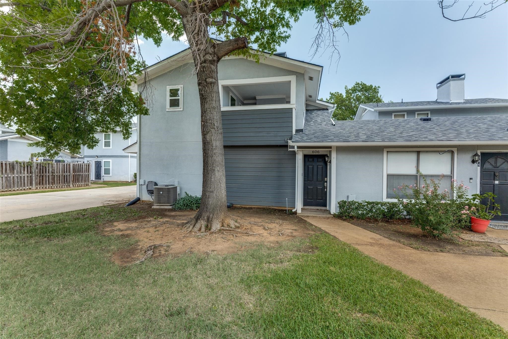 606 Ridgeline Drive Hurst TX 76053