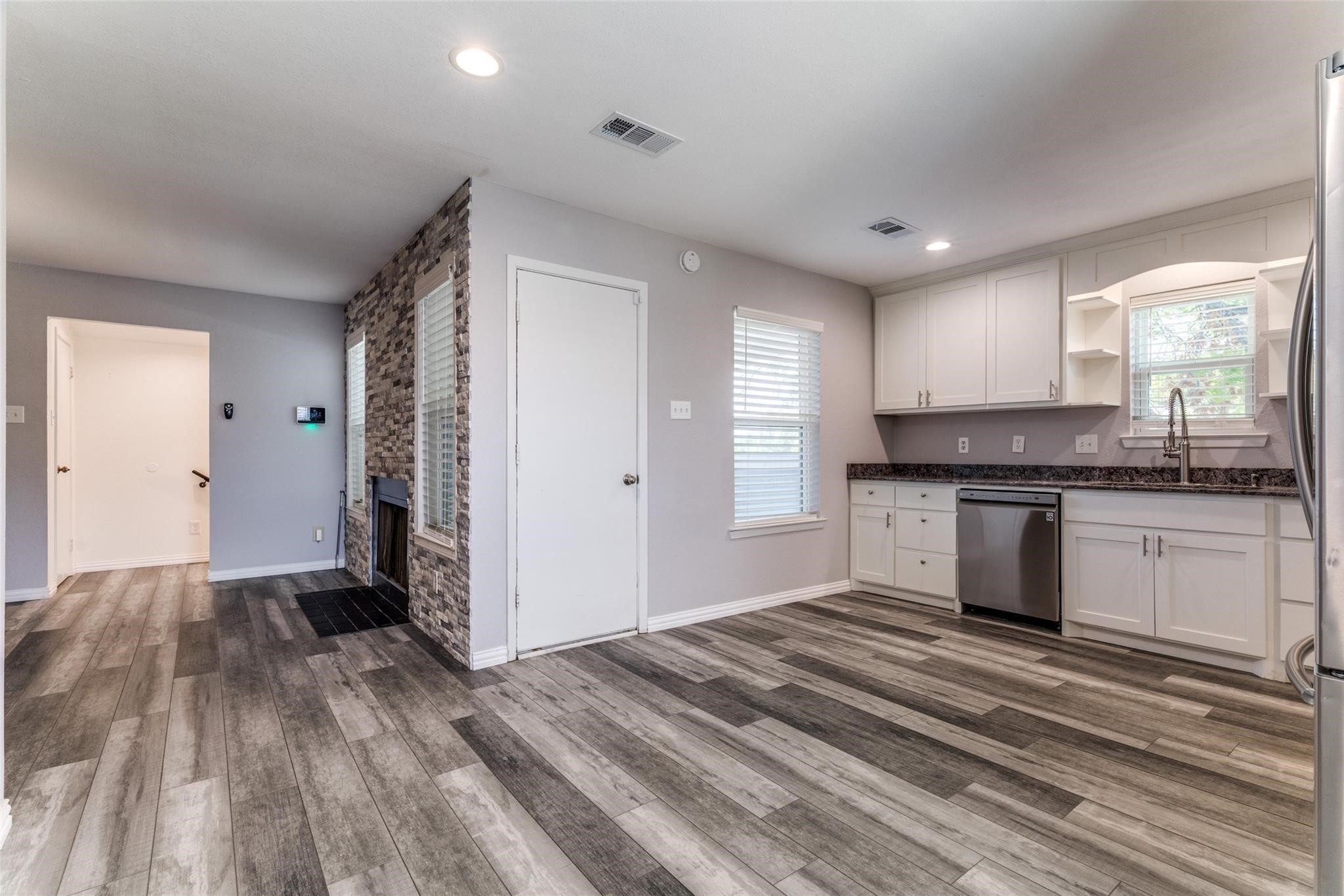 606 Ridgeline Drive Hurst TX 76053