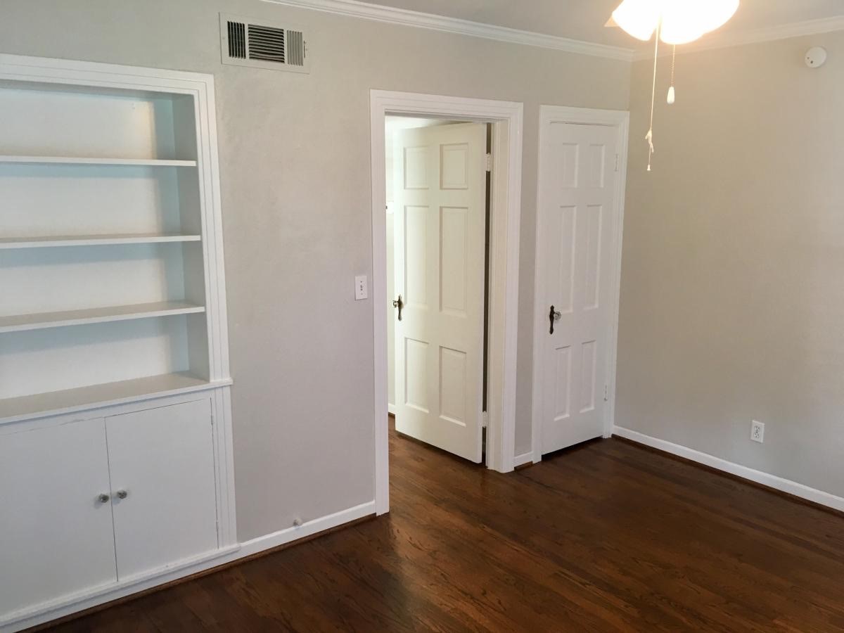 2565 Rogers Avenue Fort Worth TX 76109